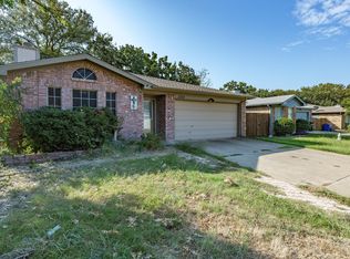 1105 Stone Creek Dr, Mansfield, TX 76063