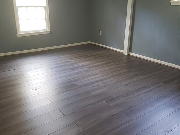 5th image of 905 Woodcrest Dr