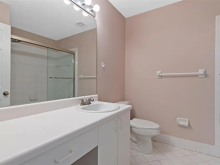 1186 SW 44th Ave #1186 — Photo 13