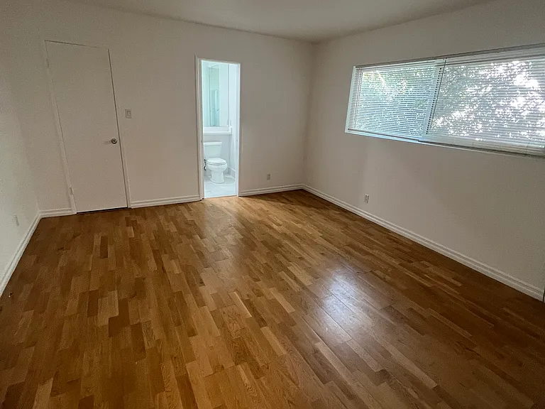 11969 Kiowa Ave #1 — Photo 15