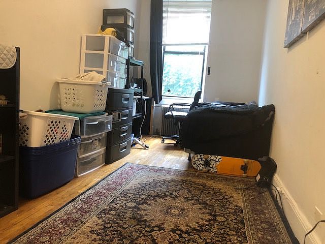 1st image of 206 W 21st St APT B11