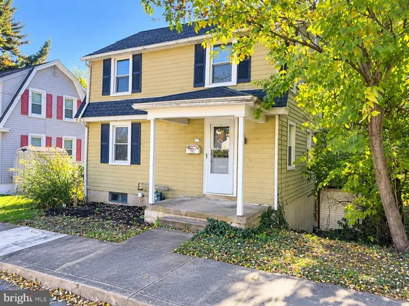 140 E Hummelstown St, Elizabethtown, PA 17022