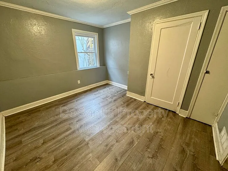 1141 Brabec St — Photo 18