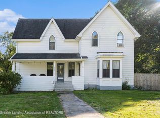 405 W Jefferson St, Grand Ledge, MI 48837