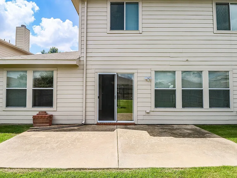4313 Silverwood Trl — Photo 24
