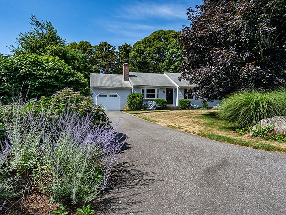 2nd image of 25 Clinton Drive