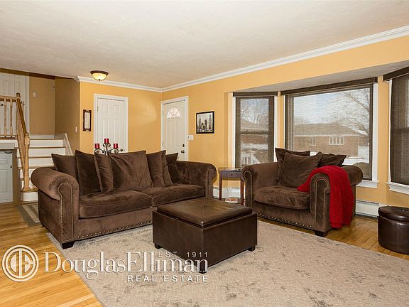5th image of 57 Shelley Dr