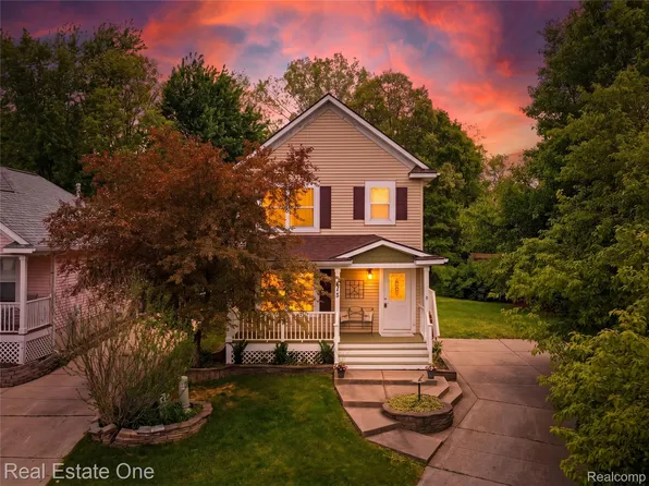415 Ventnor Cmns, Howell, MI 48843