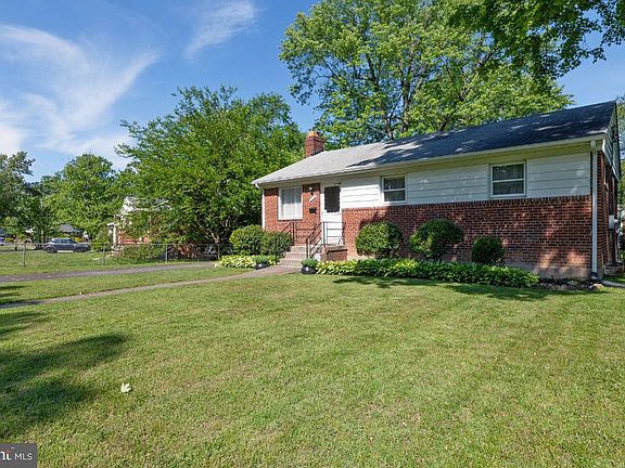 4th image of 3238 Kenney Dr