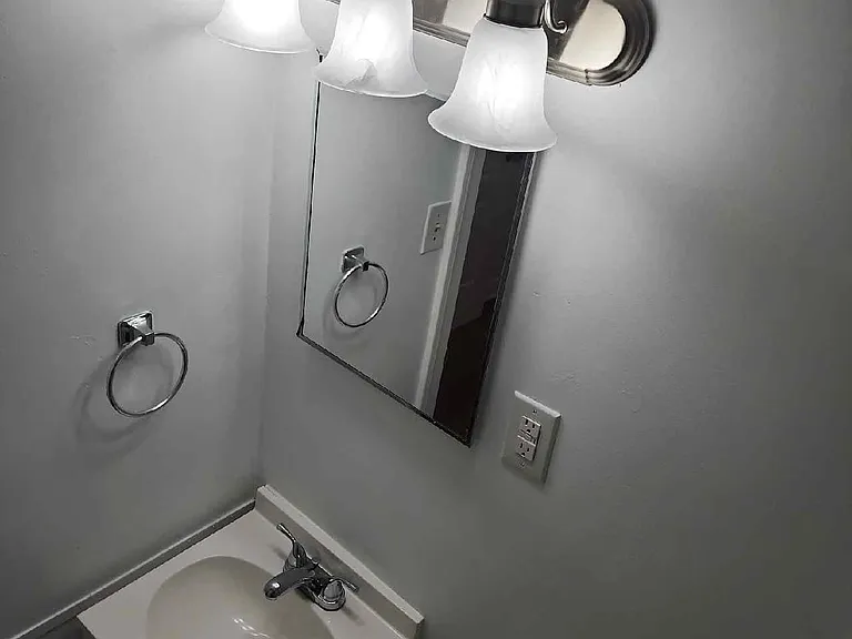 1015 Camden Ave — Photo 18