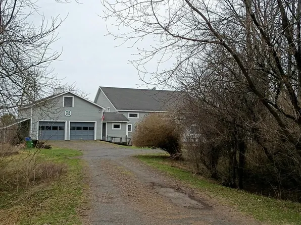 379 River Rd E, Ogdensburg, NY 13669