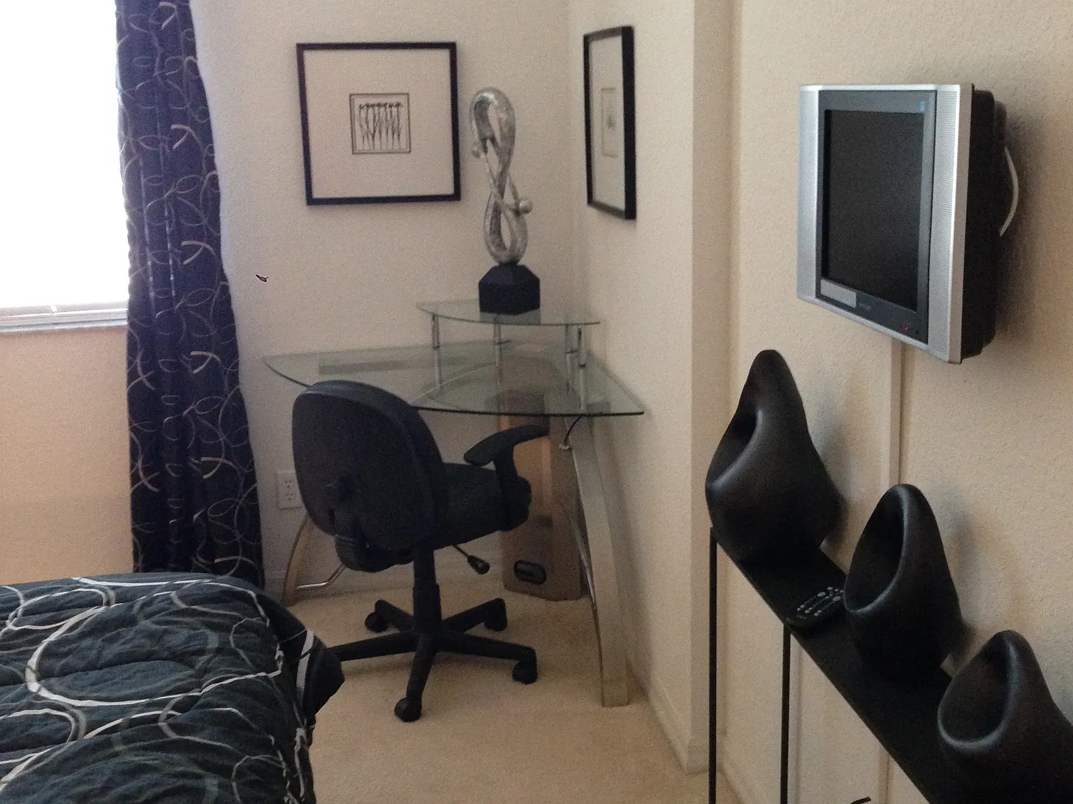 2 bed, 1226 sqft, $1,900 — Photo 4