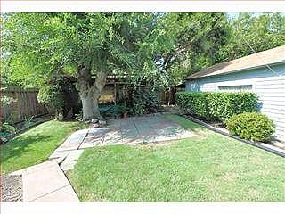 5th image of 310 San Carlos Ave