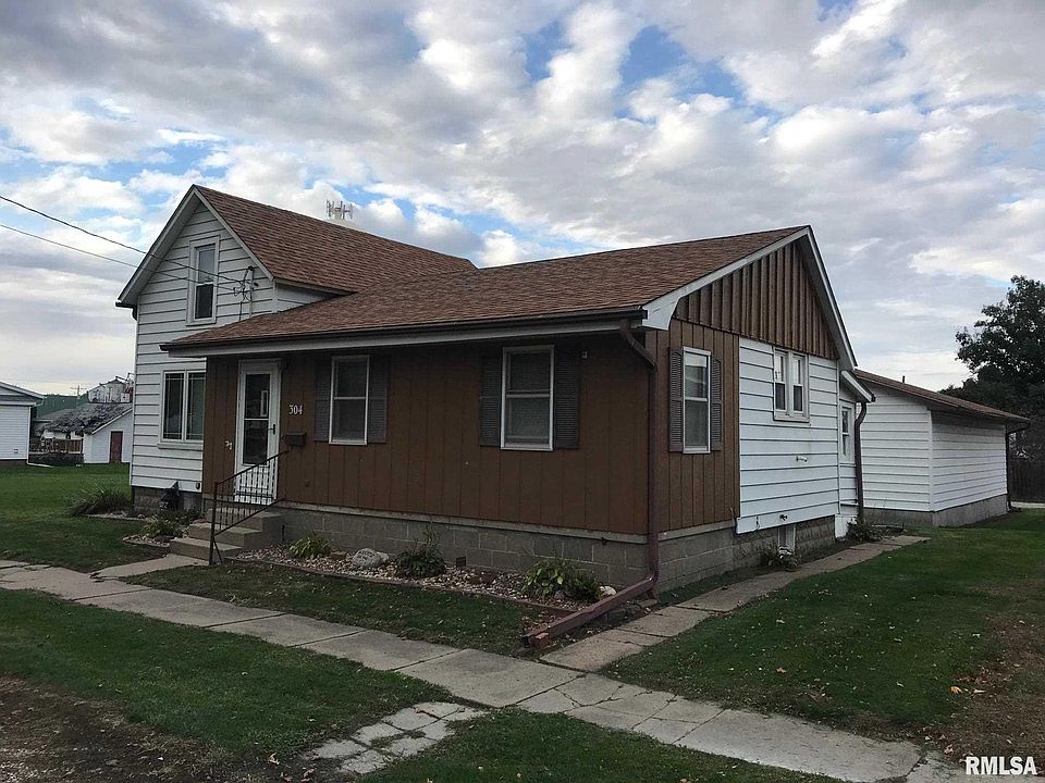 304 E Main St, Atkinson, IL 61235 Zillow