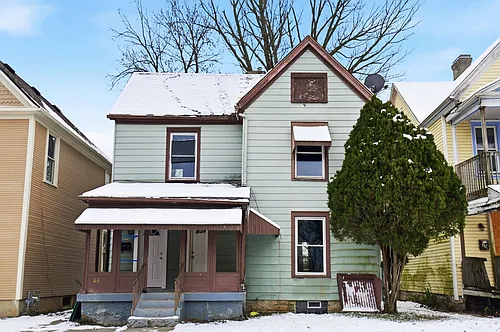 44 Five Oaks Ave Photo 1