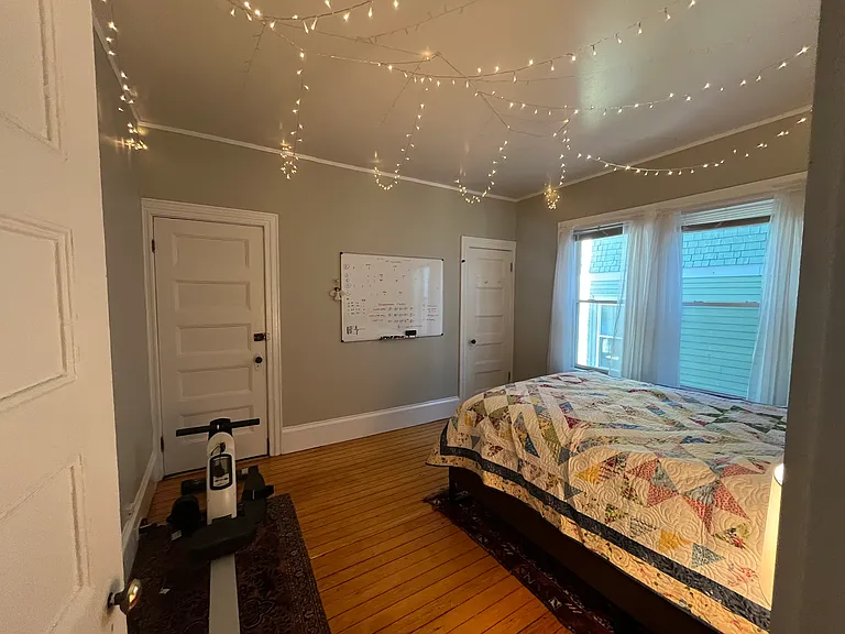 Front bedrooom