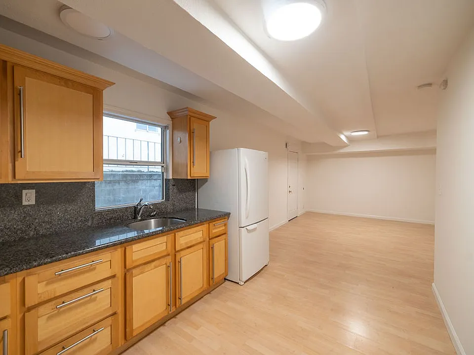 415 Perkins St