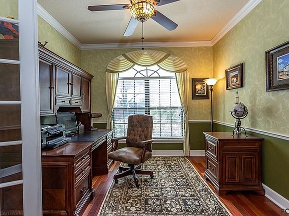 Elegant Study/Office