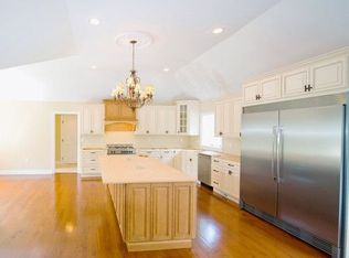 5 Woods End, Ocean, NJ 07712
