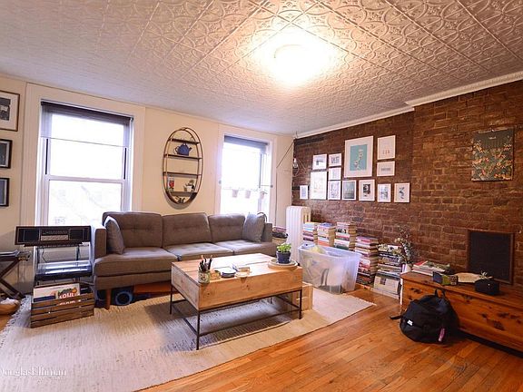 3rd image of 182 Garfield Pl APT 8