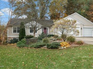 6424 Destin Ct, Saugatuck, MI 49453