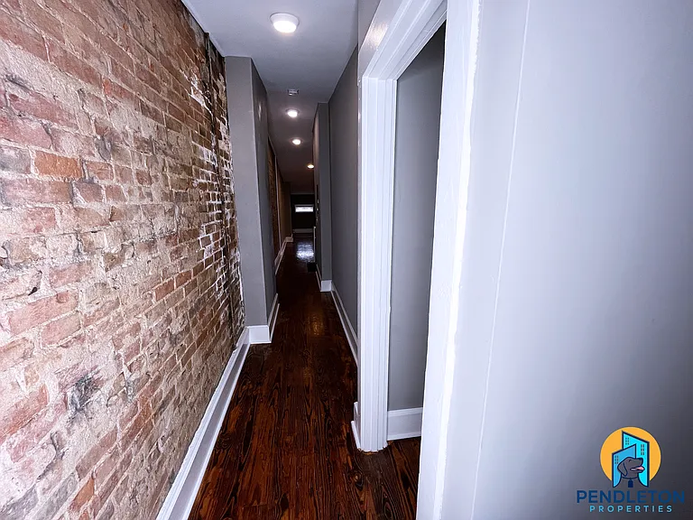 521 E 13th St #4 — Photo 9