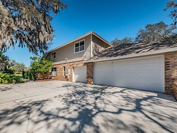 2nd image of 883 Royal Birkdale Dr