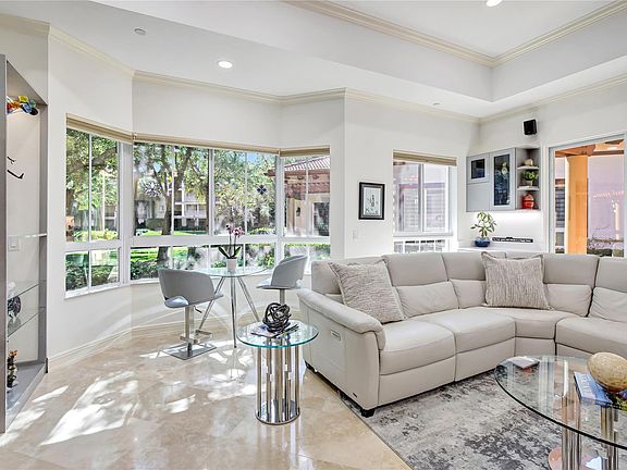 5th image of 16126 Emerald Estates Drive