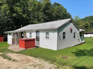 112 Ross Town Rd, Wayne, WV 25570