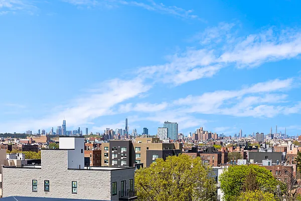 Rented by ERNY LLC | media 24