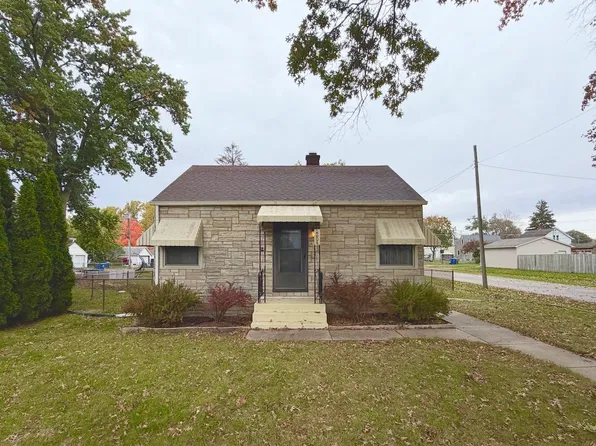 2804 McKinley Ave, Davenport, IA 52802