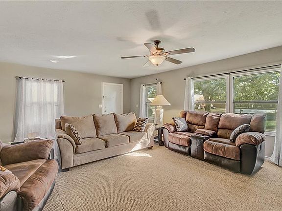 5th image of 5614 Black Oak Ln