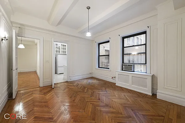 Rented by CORE | media 6