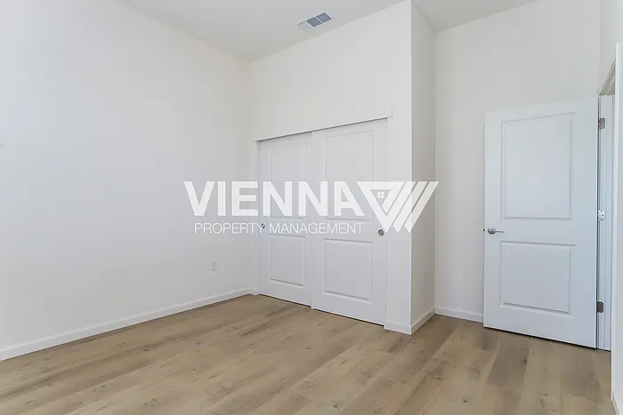 8084 Quiet Knolls Dr — Photo 15