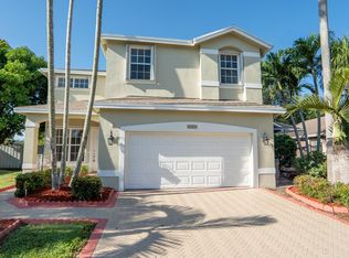 1722 Sawgrass Cir, Greenacres, FL 33413