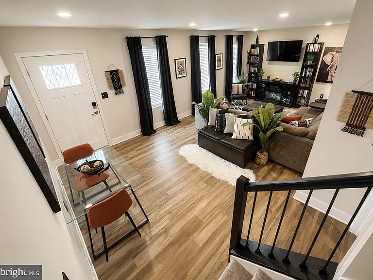 4152 Skipton Pl — Photo 2