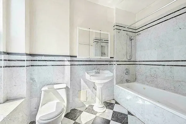 Rented by Blackwater Associates Inc. | media 34