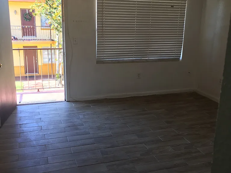 748 Ridenhour Cir #748 — Photo 7