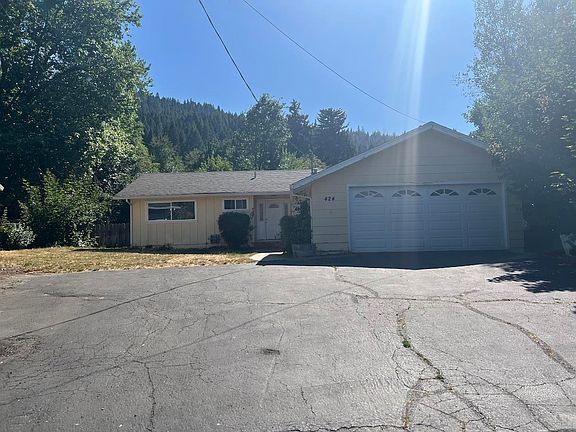 3rd image of 424 Alder Ct