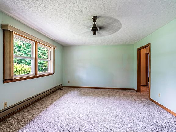 4th image of 3604 Mount Zion Rd