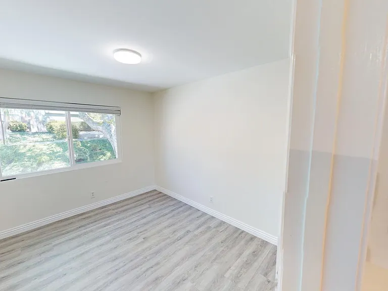 588 Rio Grande Cir — Photo 14
