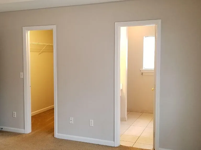 719 Fernstone Trl — Photo 16
