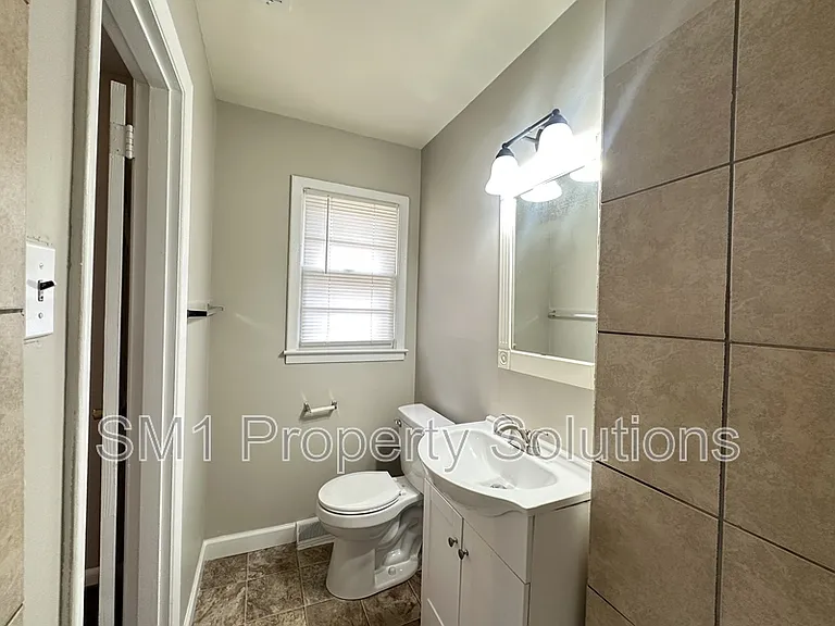 626 Memphis St — Photo 12