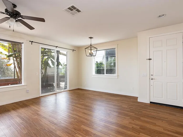 2103 Palo Alto Dr #80 — Photo 2