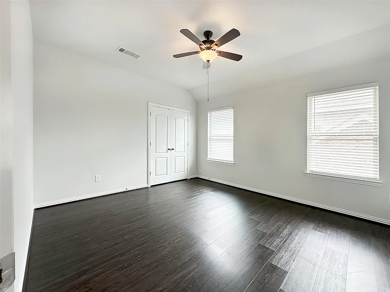 23610 Carducci Dr — Photo 34