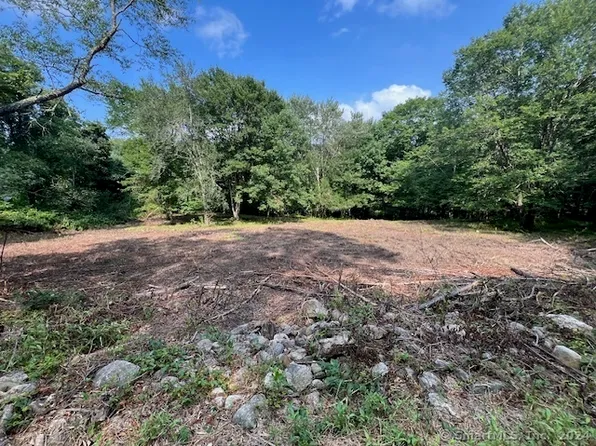 00 Warrenville Road, Mansfield, CT 06250