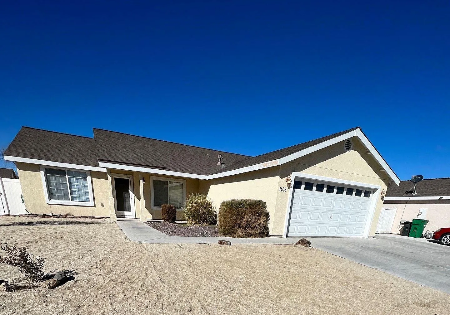 1406 Red Bluffs Way photo 1