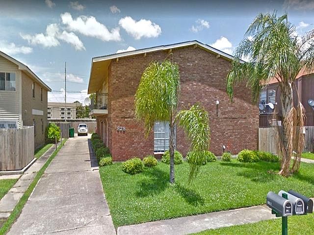 1st image of 828 Vouray Dr