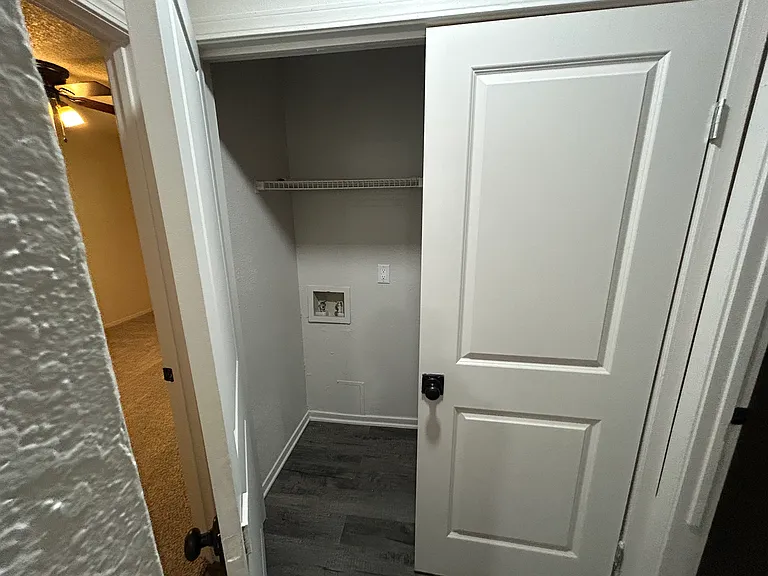 1115 N Narcissus Ave — Photo 13