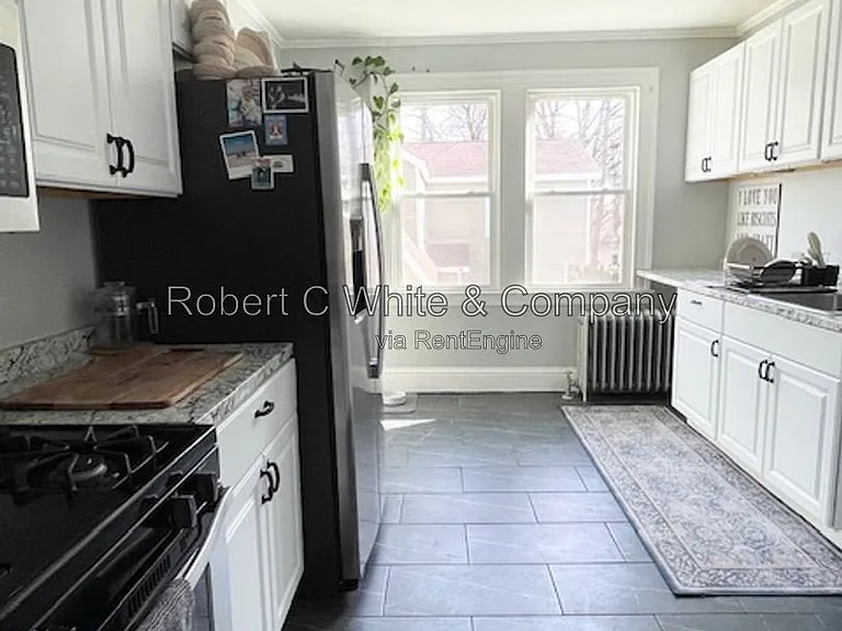33 Outlook Ave #2 — Photo 9